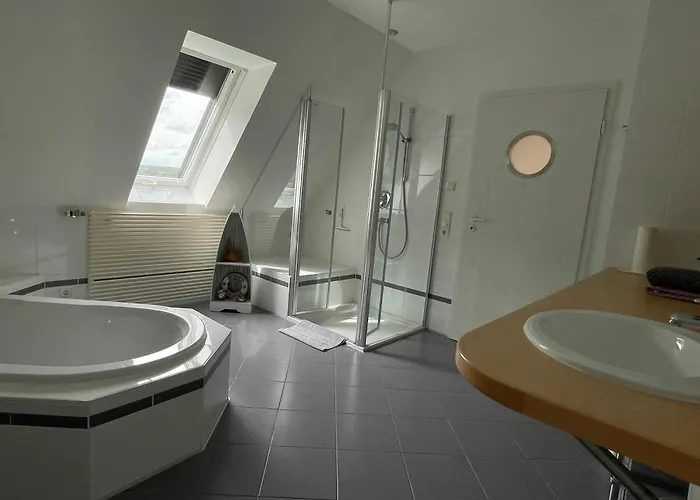 Cozy For Two Daire Freyburg